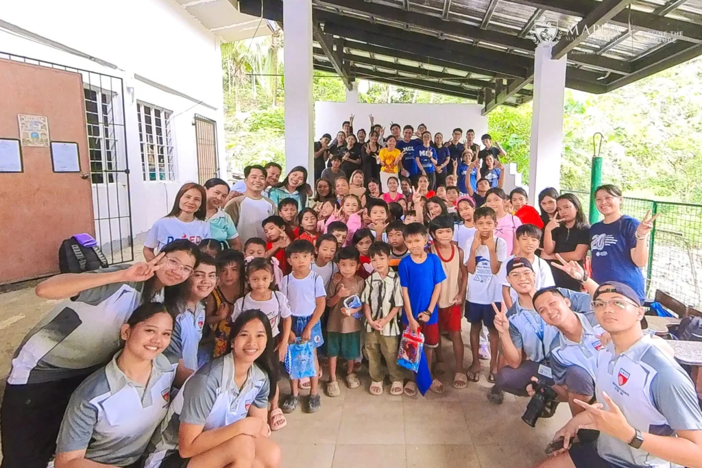 Mapúa MCL community organizes Brigada Eskwela and DRRM awareness seminar at Pulong Mindanao Elementary School.